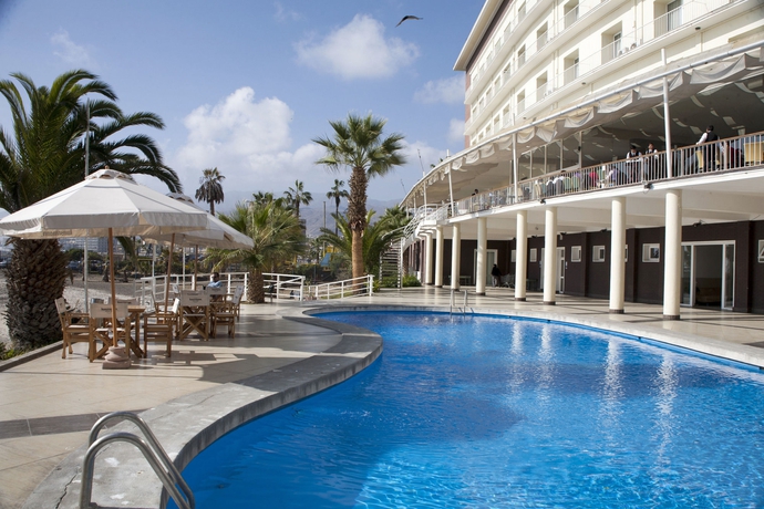 Imagen de la piscina del Hotel Antofagasta. Foto 15