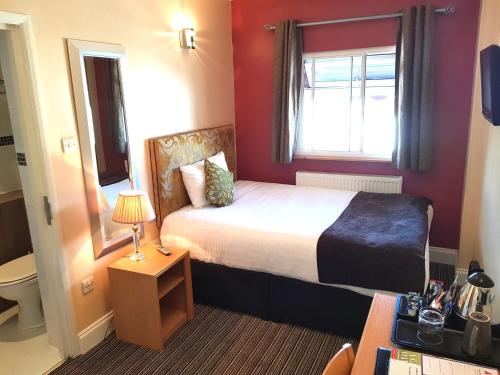 Imagen de la habitación del Hotel Antoinette Wimbledon. Foto 6