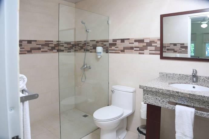 Imagen de la habitación del Hotel Anton Reef. Foto 16