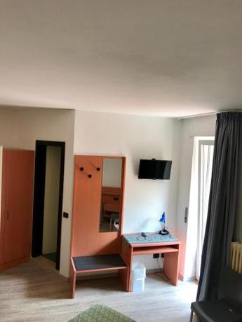 Imagen de la habitación del Hotel Antonella, Malcesine. Foto 7