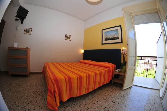 Imagen de la habitación del Hotel Antonella, Ravenna. Foto 17