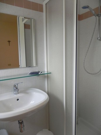 Imagen de la habitación del Hotel Antonella, Sansonessa. Foto 2