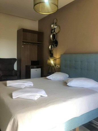 Imagen de la habitación del Hotel Antonia, Fira. Foto 14