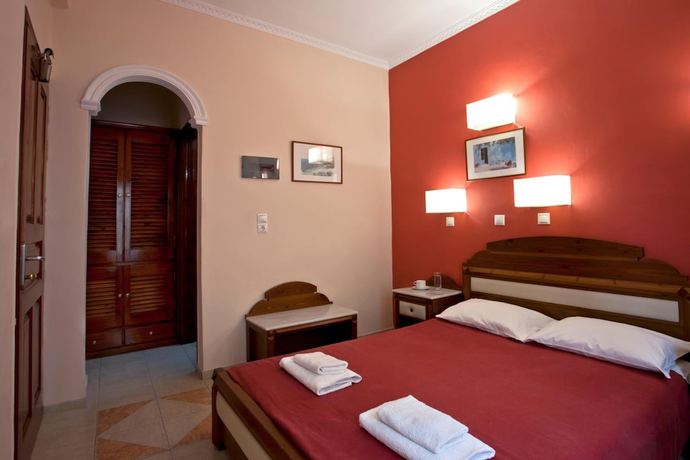 Imagen de la habitación del Hotel Antonia, Fira. Foto 16