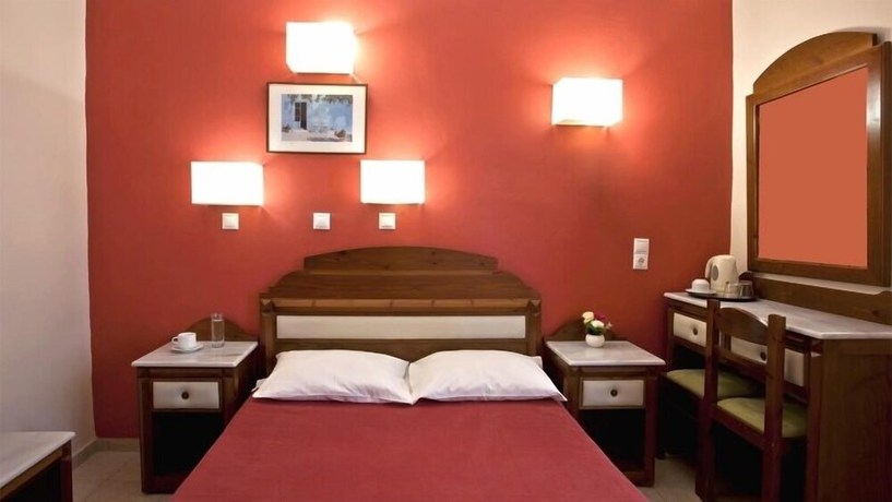 Imagen de la habitación del Hotel Antonia, Fira. Foto 18
