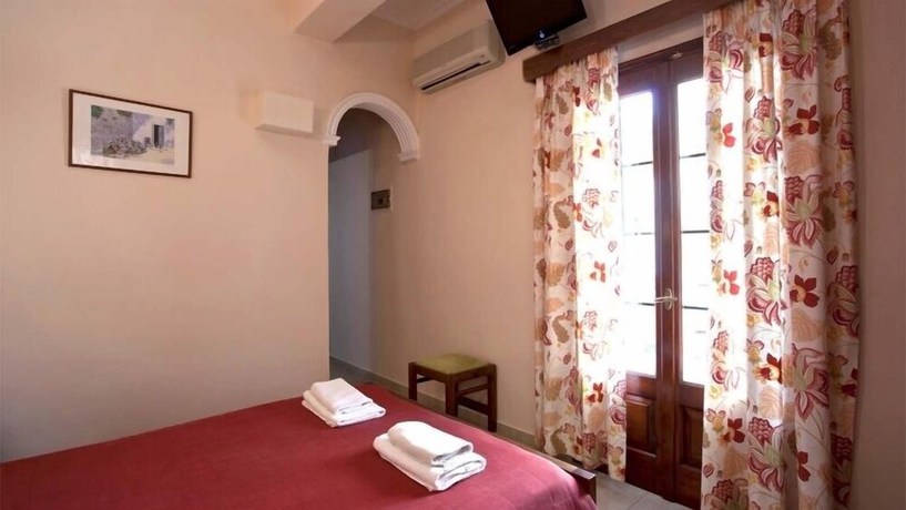 Imagen de la habitación del Hotel Antonia, Fira. Foto 19