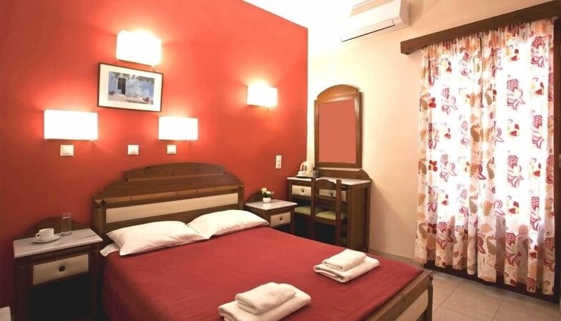 Imagen de la habitación del Hotel Antonia, Fira. Foto 20