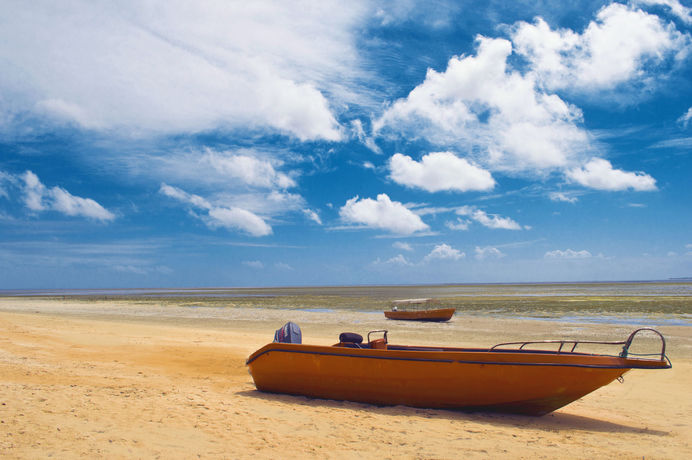 Imagen de los exteriores del Hotel Antonio Beach and Spa. Foto 9