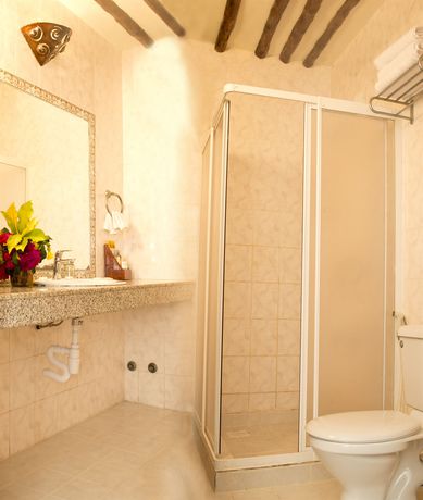 Imagen de los exteriores del Hotel Antonio Beach and Spa. Foto 11