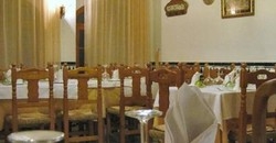 Imagen del bar/restaurante del Hotel Antonio Conil. Foto 2