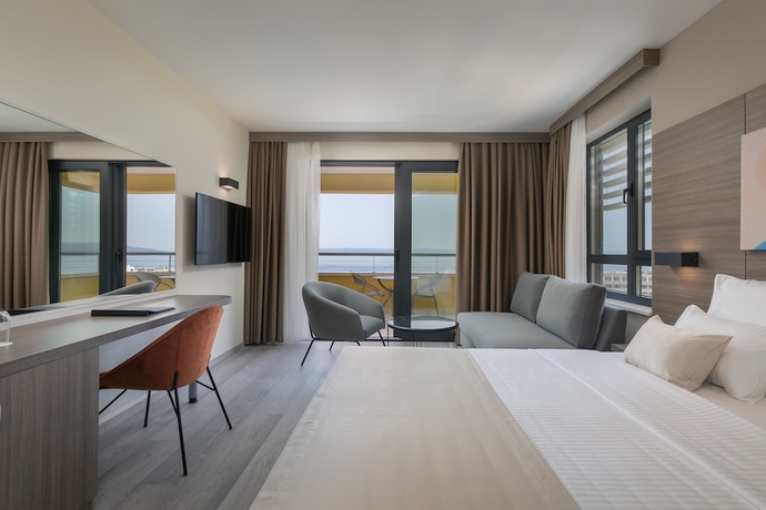 Imagen de la habitación del Hotel Antonio, Makarska. Foto 5