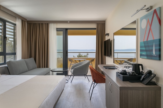 Imagen de la habitación del Hotel Antonio, Makarska. Foto 12