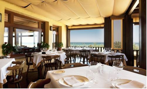 Imagen del bar/restaurante del Hotel Antonio, Zahara de los Atunes. Foto 7