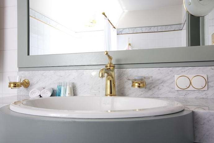 Imagen de la habitación del Hotel Antonius. Foto 7