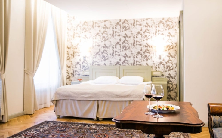 Imagen de la habitación del Hotel Antonius. Foto 9