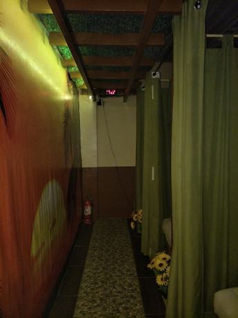 Imagen de la piscina del Hotel Anton's Inn. Foto 13