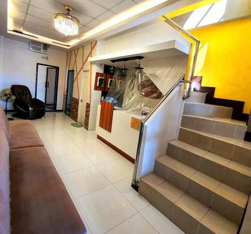 Imagen de los interiores del Hotel Anton's Inn. Foto 12