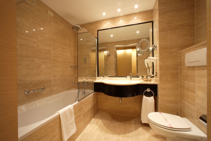 Imagen de la habitación del Hotel Antony Palace. Foto 4