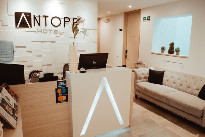Imagen de los interiores del Hotel Antope. Foto 18