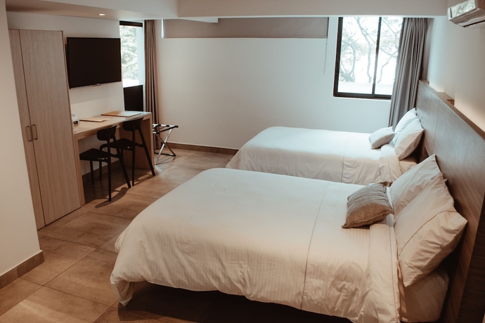Imagen de la habitación del Hotel Antope. Foto 10