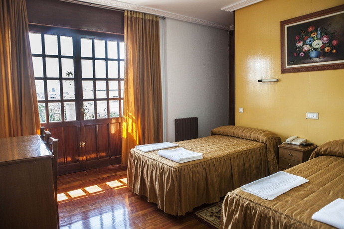 Imagen de la habitación del Hotel Antoyana. Foto 11