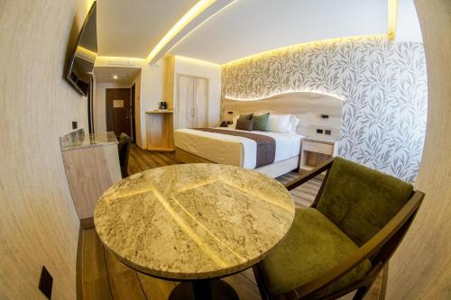 Imagen general del Hotel Antr&eacute;. Foto 5