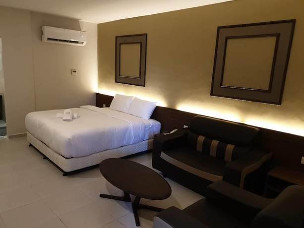 Imagen general del Hotel Ants. Foto 1