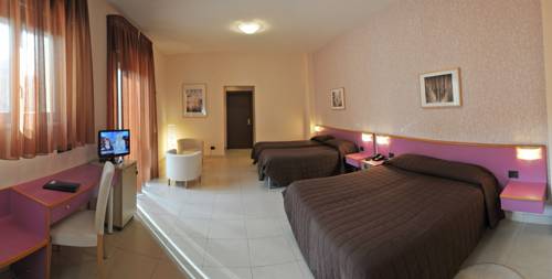 Imagen de la habitación del Hotel Antum. Foto 9