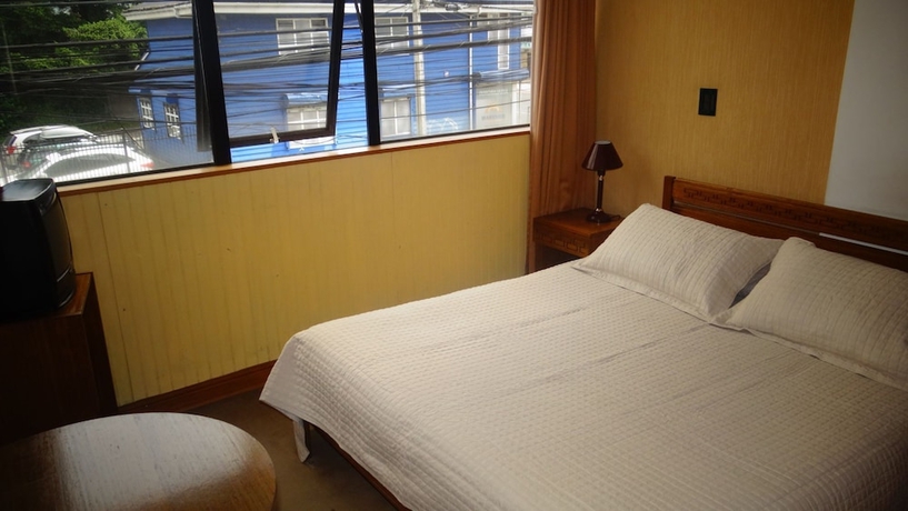 Imagen de la habitación del Hotel Antupiren. Foto 7