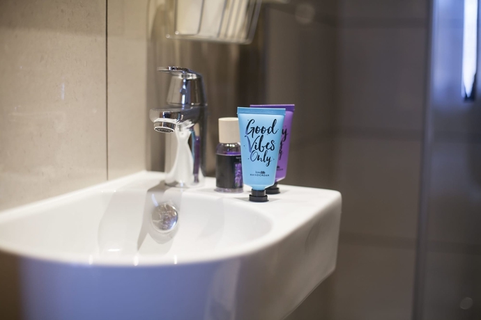 Imagen de la habitación del Hotel Antwerp Inn. Foto 2