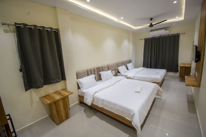 Imagen de la habitación del Hotel Anubhuti. Foto 2