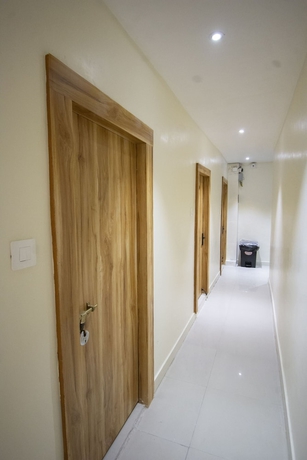 Imagen de los interiores del Hotel Anubhuti. Foto 10