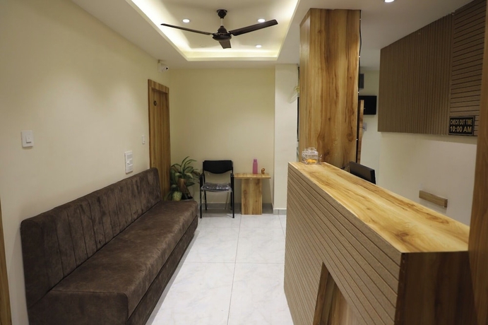 Imagen de los interiores del Hotel Anubhuti. Foto 13