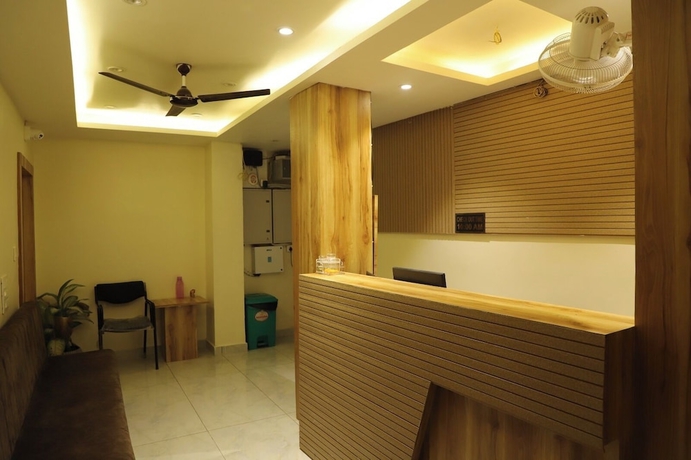 Imagen de los interiores del Hotel Anubhuti. Foto 14
