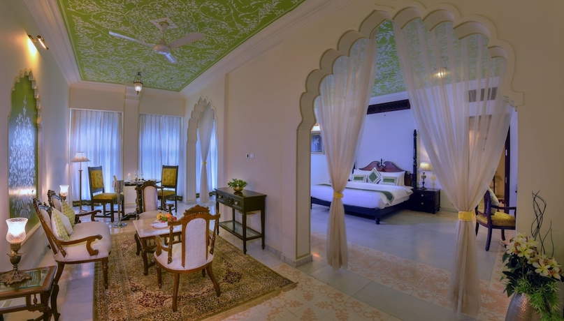 Imagen de la habitación del Hotel Anuraga Palace. Foto 11