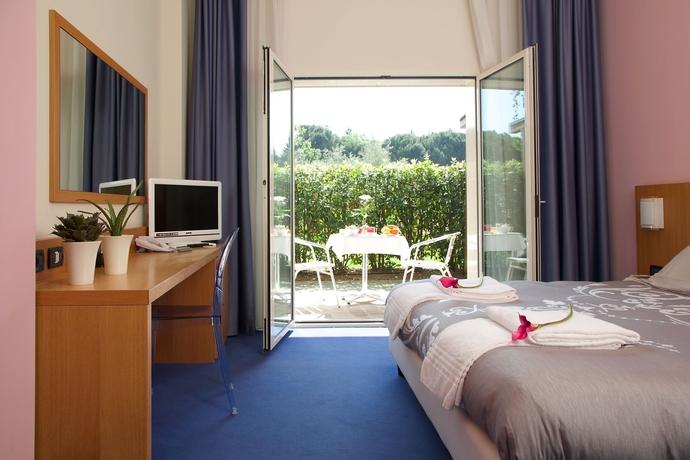 Imagen de la habitación del Hotel Anusca Palace. Foto 8