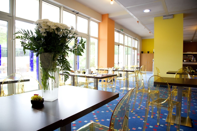 Imagen del bar/restaurante del Hotel Anusca Palace. Foto 6