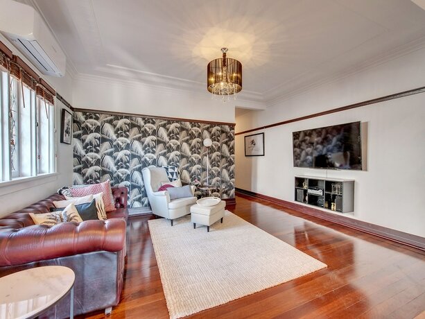 Imagen de la habitación del Hotel Anville Court. Foto 17