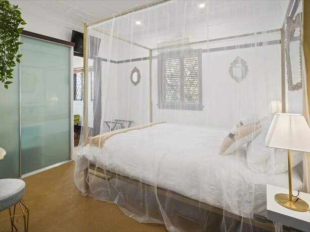 Imagen de la habitación del Hotel Anville Court. Foto 30