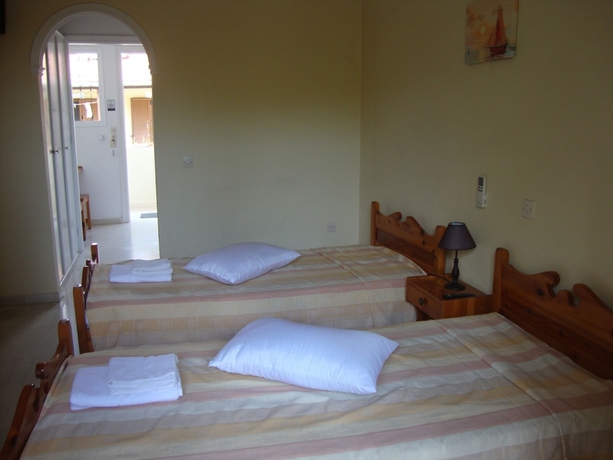 Imagen de la habitación del Hotel Anya Studios. Foto 6