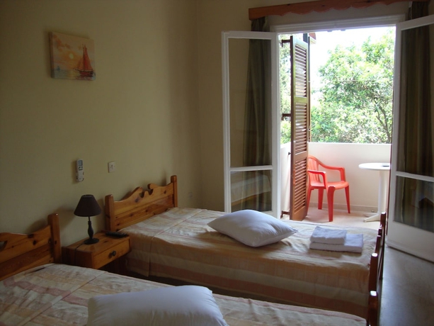 Imagen de la habitación del Hotel Anya Studios. Foto 7