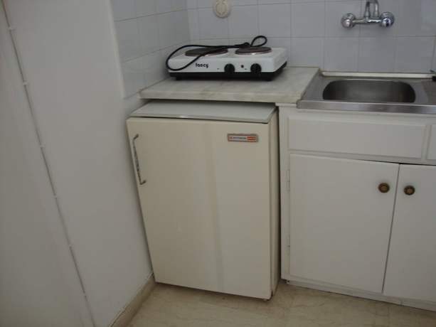 Imagen de la habitación del Hotel Anya Studios. Foto 16