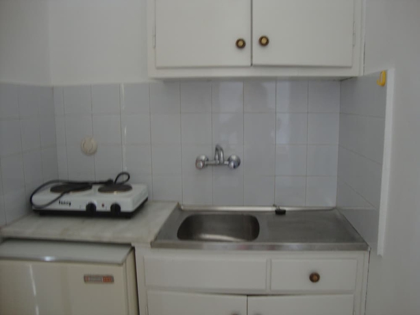 Imagen de la habitación del Hotel Anya Studios. Foto 17