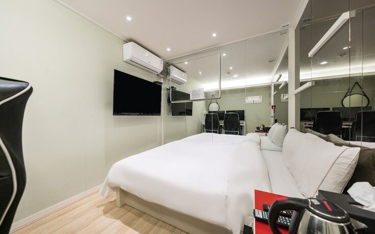 Imagen de la habitación del Hotel Anyang Positano. Foto 13