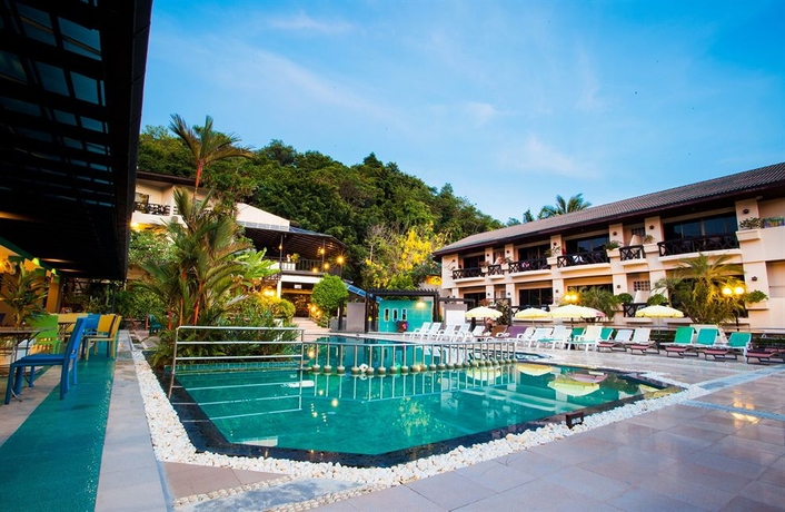 Imagen de la piscina del Hotel Anyavee Ban Ao Nang Resort. Foto 12