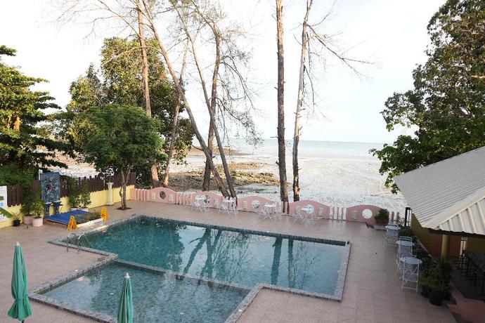 Imagen de la piscina del Hotel Anyavee Chom By The Sea, Krabi. Foto 11