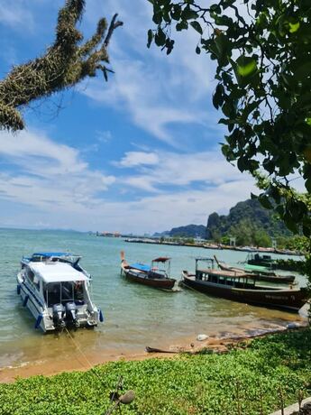 Imagen general del Hotel Anyavee Chom By The Sea, Krabi. Foto 8