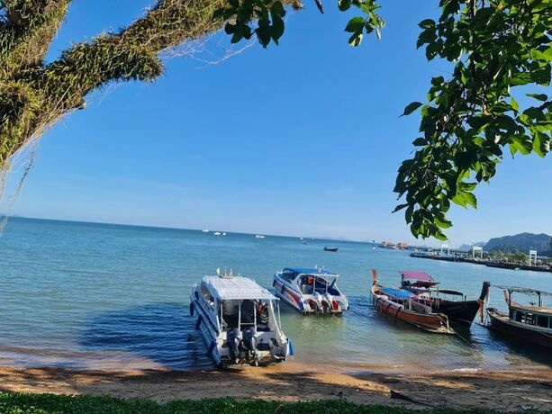 Imagen general del Hotel Anyavee Chom By The Sea, Krabi. Foto 11