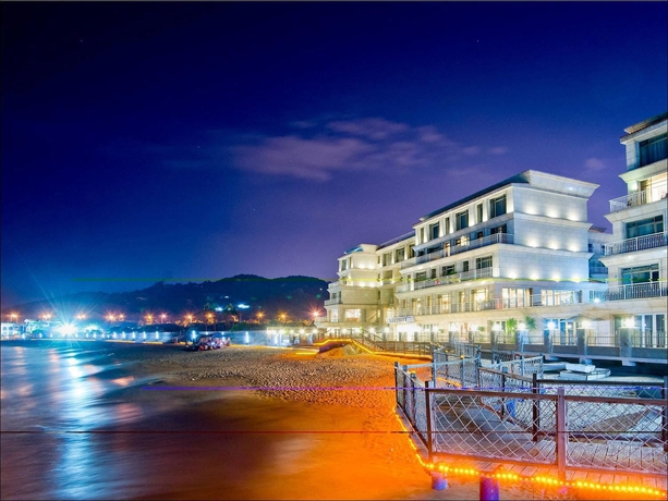 Imagen de los exteriores del Hotel Anybay. Foto 19