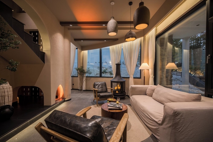 Imagen de los interiores del Hotel Anyu Aranya Collection Sea View Resort. Foto 13